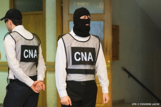 Двое таможенных брокеров и бизнесмен задержаны сотрудниками НАЦ