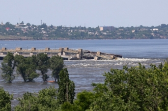 Inundațiile provocate de distrugerea barajului de la Nova Kahovka au transformat coasta Mării Negre din Odesa într-o groapă de gunoi