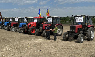 Fermierii solicită instituirea stării de urgentă în agricultură și amenință din nou cu proteste