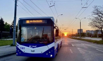 Vineri transportul public din capitală va circula după un orar special
