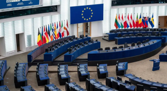 Европарламент готовит иск против ЕК из-за денег для Венгрии