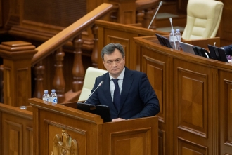 Речан: зарплату личным ассистентам будет платить правительство