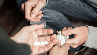 Specialiștii: în Moldova numărul celor dependenți de droguri este mare
