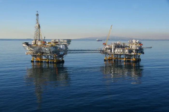 Россия обнаружила огромные запасы нефти и газа на британской антарктической территории