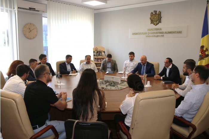 Ministerul Agriculturii va elabora noi instrumente financiare pentru a sprijini fermierii