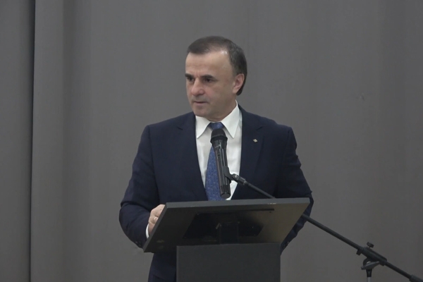 Vasile Tarlev intenționează să lupte pentru fotoliul de președinte