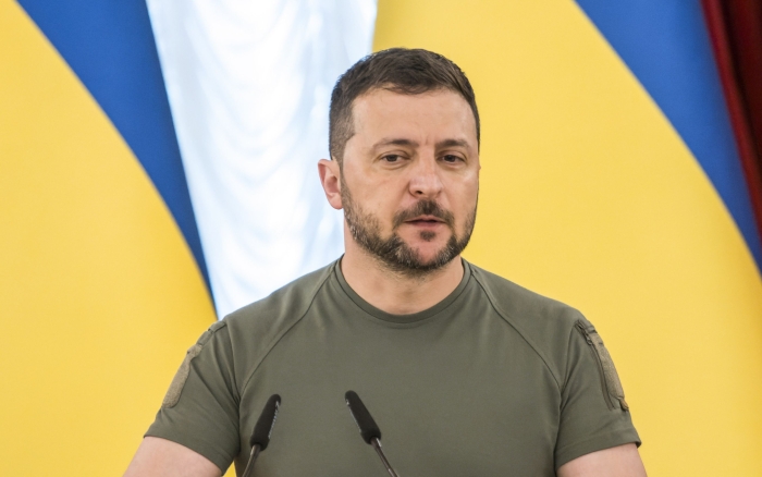 Зеленский просит помощи у европейских союзников