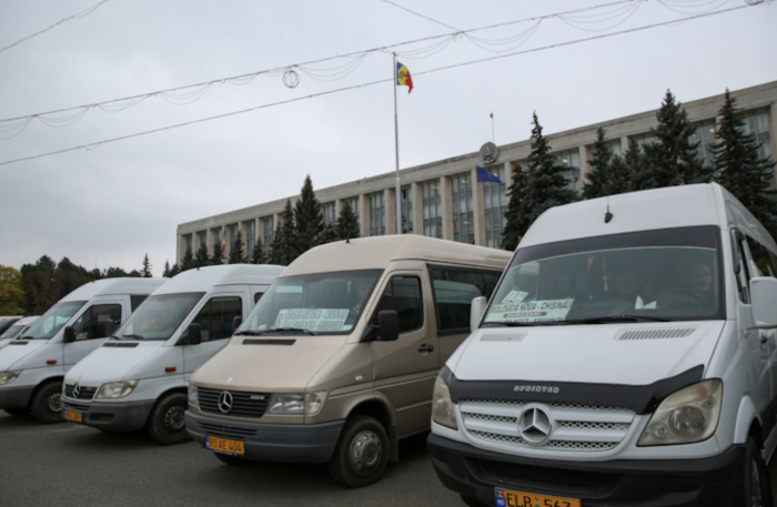 Transportatorii de pasageri intenționează să iasă în stradă