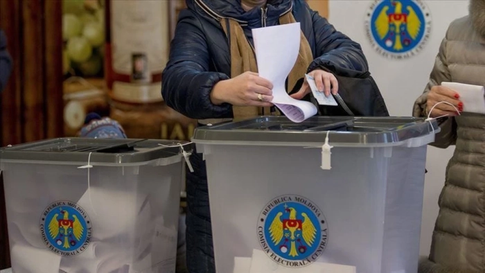 11 candidați, acceptați în alegerile prezidențiale