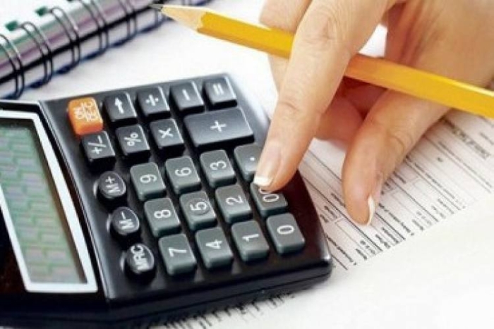 Deficitul bugetar pentru anul viitor, estimat la 13,8 miliarde de lei