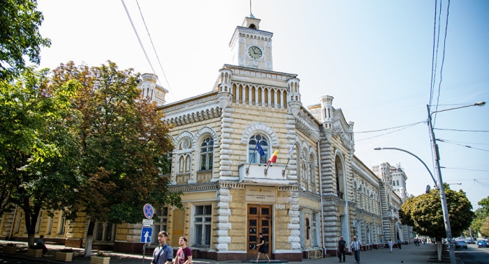 Percheziții în dosare de corupție, la primăria municipiului Chișinău