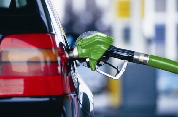 Benzina și motorina se scumpesc din 1 ianuarie