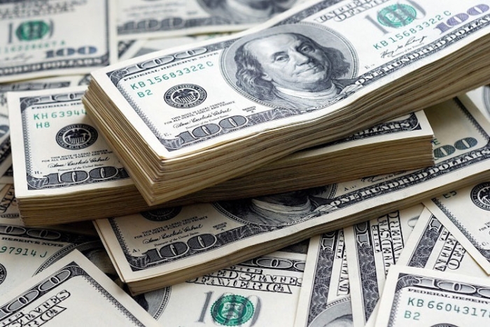 Datoria externă brută a crescut cu aproape 1%