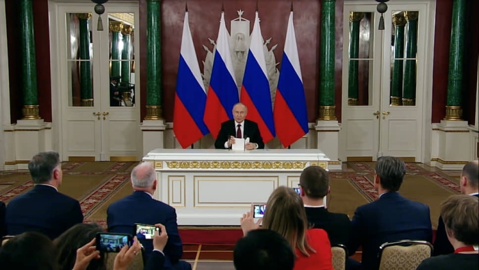 Putin propune negocieri directe cu Ucraina pe 15 mai