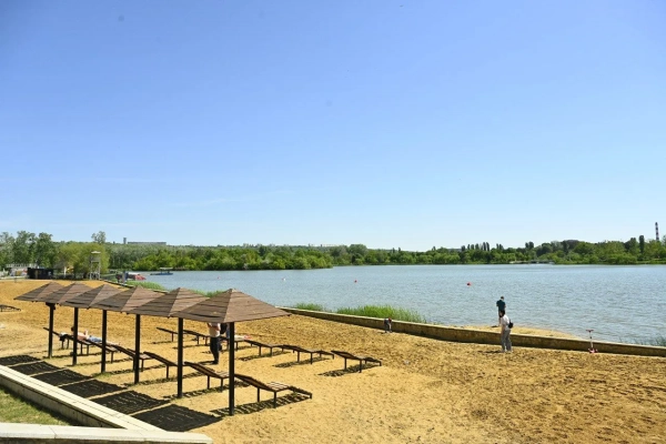 Кишиневцы устремились на городские пляжи
