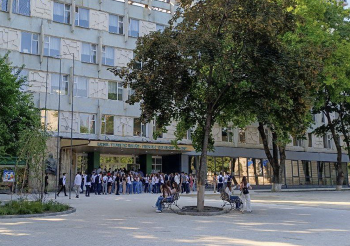 Începe admiterea la liceu