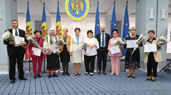 Seniorii activi se pot înscrie la Premiul Național pentru vârstnici