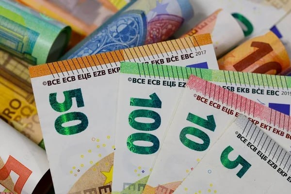 Cursul valutar stabilit de BNM pentru weekend