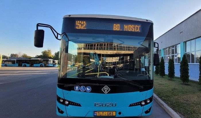 Numărul călătorilor și al rutelor de transport public din Chișinău, în creștere