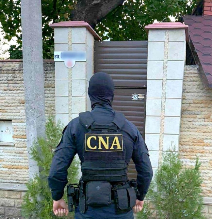 Noi descinderi în dosare de corupere electorală