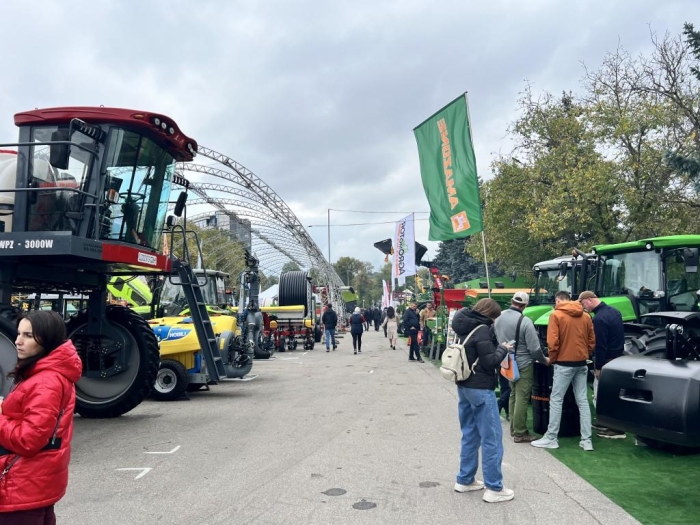 Peste 200 de companii vor participa la expoziţiile „Moldagrotech” și „Farmer”