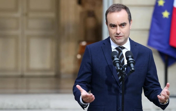 Premierul francez Lecornu demisionează