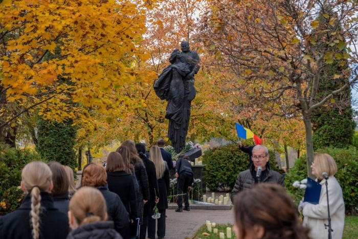 В Кишинёве почтили память Иона и Дойны Алдя-Теодорович