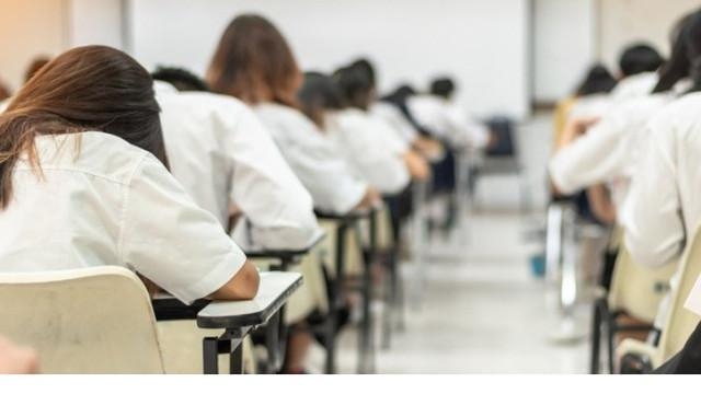 Circa 3200 de elevi își vor evalua competențele digitale