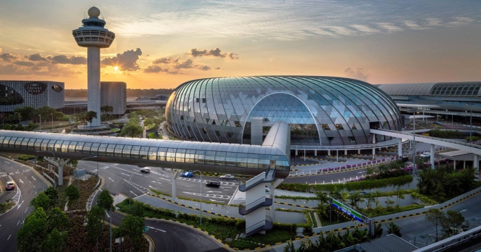 Singapore - prima țară din lume care va introduce o taxă pentru combustibilul de aviație