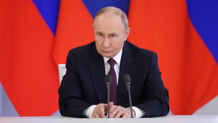 Putin a afirmat că nu semnează nimic cu Zelensky