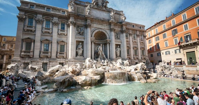 Accesul la Fontana di Trevi, contra cost