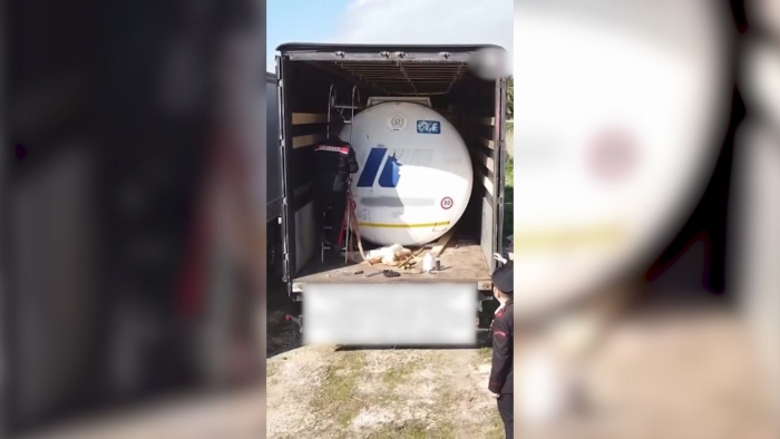 Doi moldoveni au fost arestați în Italia pentru furt de kerosen