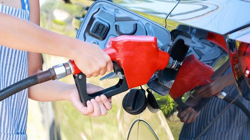Șoferii vor plăti mai mult pentru benzină și motorină