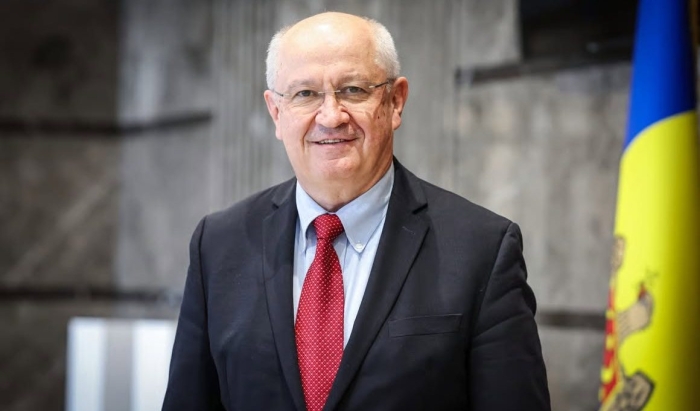 Alexandru Munteanu demisionează