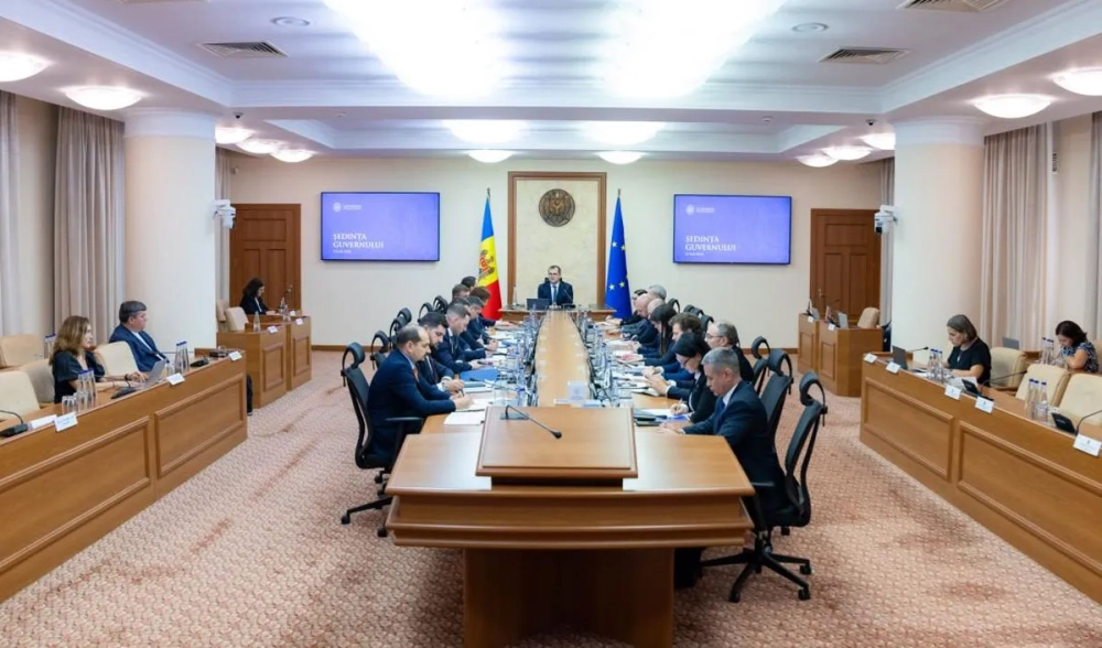 Tofan cere regulă în banii publici