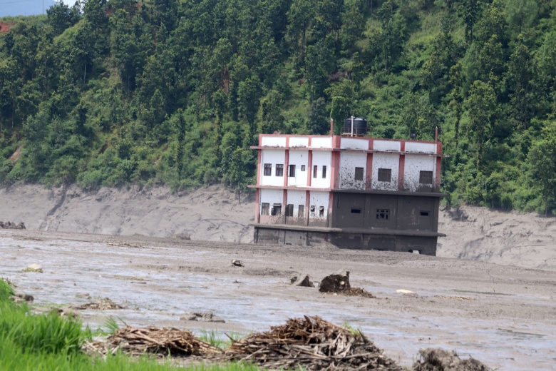 Dezastru la granița Nepal-China