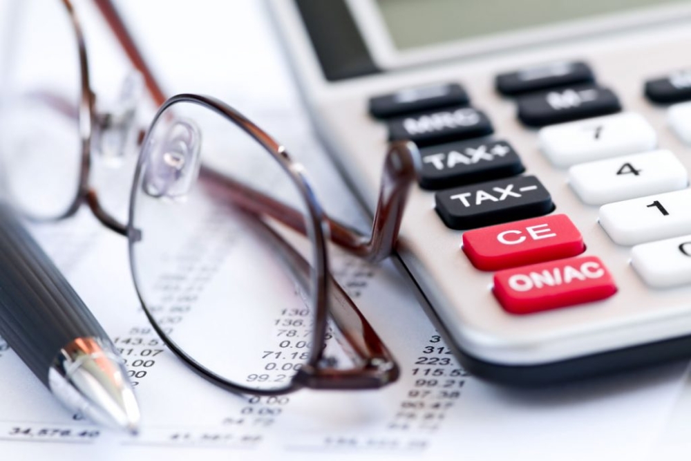 Salariile bugetarilor vor crește abia din 1 ianuarie 2027