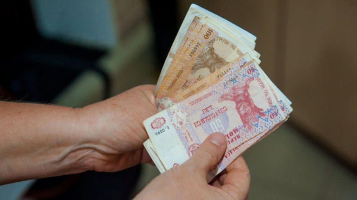 Mai mulți bani pentru bugetari din 1 ianuarie 2027
