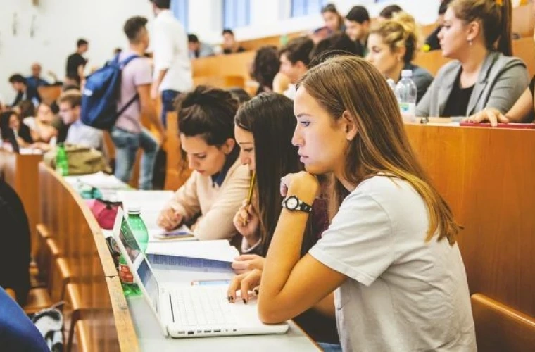Bursele studenților au crescut