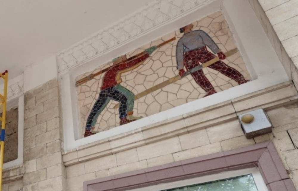 Ansamblul de mozaicuri „Sportul” a intrat în proces de restaurare