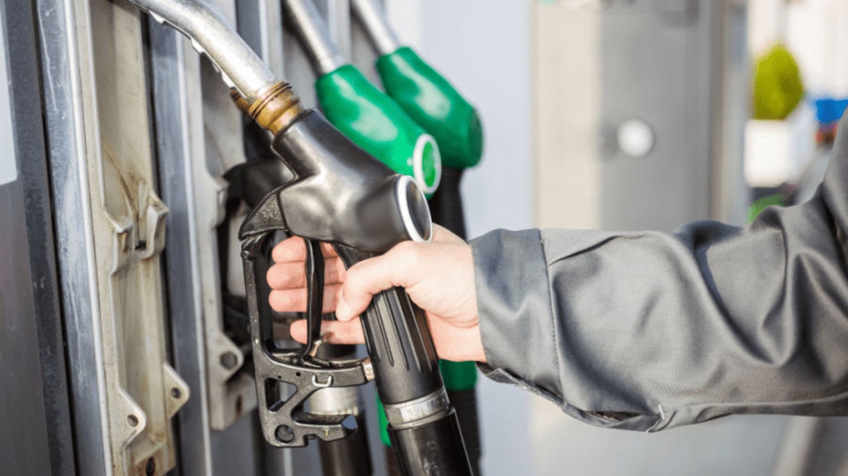 Taxele pentru carburanți - dezbateri în Parlament
