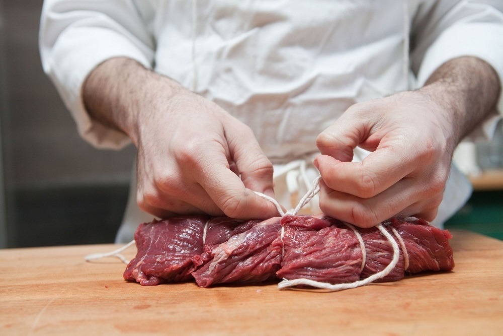 Producția de carne de vită ar urma să se reducă în anul 2026