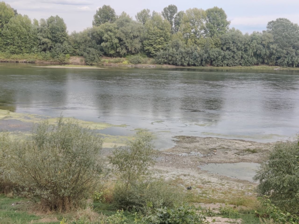 Avertizarea hidrologică pe râurile, menținută