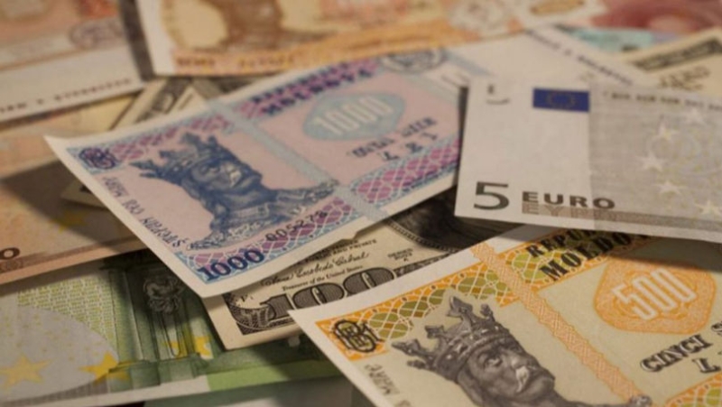 Salariul minim va crește, dar nu se știe cu cât