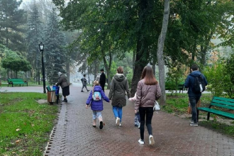 Aproape 45 de mii de moldoveni poartă prenume de flori