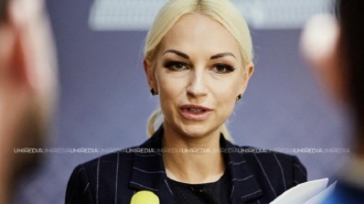 Marina Tauber a fost reținută pe aeroportul internațional Chișinău