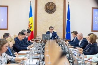 Companiile aeriene vor transmite datele pasagerilor până la efectuarea zborului