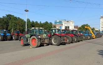 Fermierii anunță proteste masive cu tehnică agricolă începând cu data de 21 noiembrie