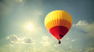 Un balon cu aer cald s-a prăbușit, după ce a lovit o linie electrică în Minnesota