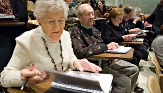 Alți 20 de seniori au fost înmatriculați la ”Universitatea pentru vârsta a treia”